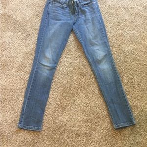 Levi straight leg jeans. Size 9